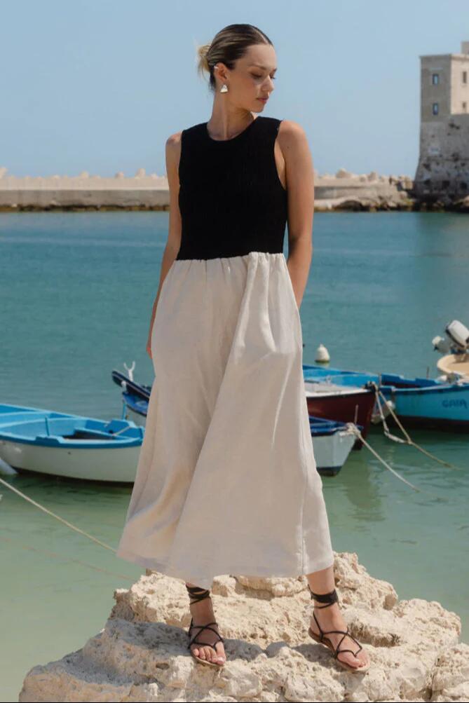 Image of Dresses. Product name - Bryar Black Natural Linen Blend SS Shirred Bodice Midi Dress in Black Natural colour by brand - RE:UNION Label
