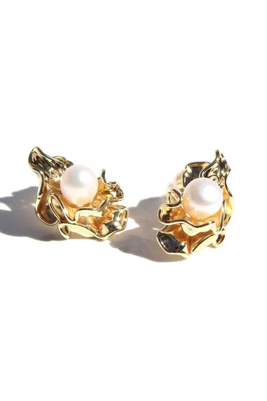 Image of Jewelry. Product name - Ruched Gold Pearl Earrings in Gold colour by brand - Queen of the Foxes