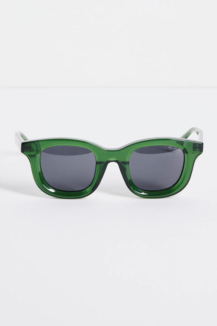Image of Sunglasses. Product name - Chelsea Forest Chunky Round Sunglasses in colour by brand - RE:UNION Label