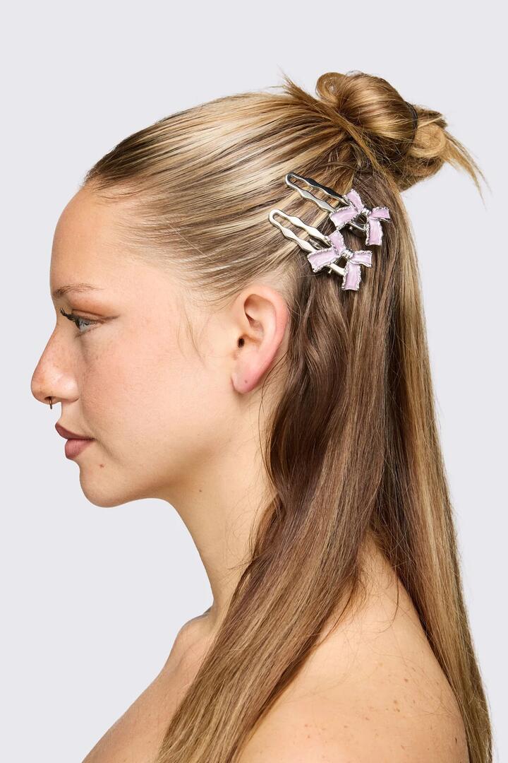 Image of Hair Accessories. Product name - Metal Bow Hair Clip Set in Lilac colour by brand - Black Friday