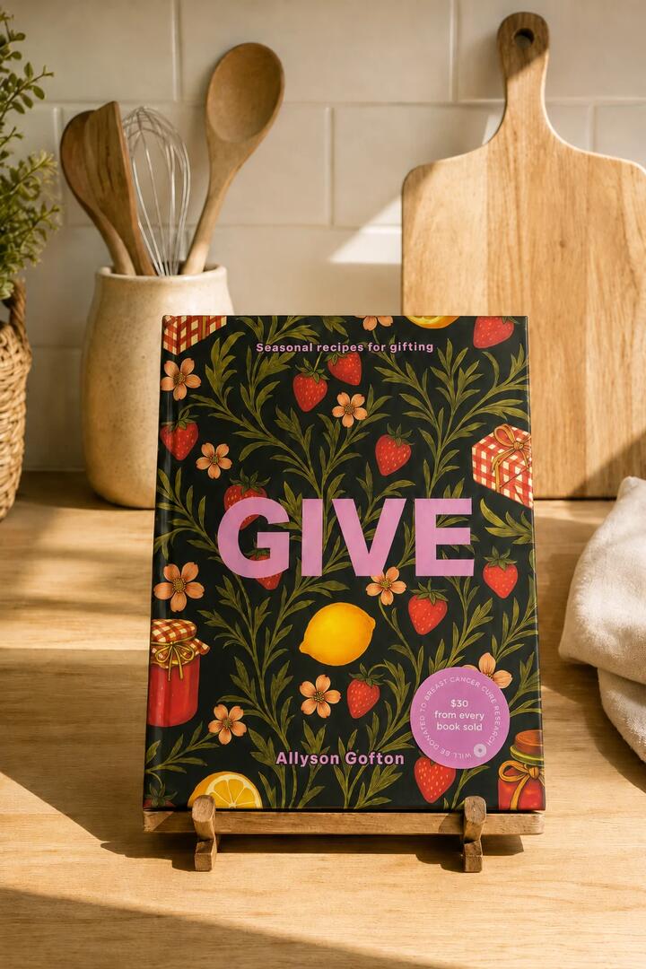 Image of Books. Product name - Give in colour by brand - Bateman Books