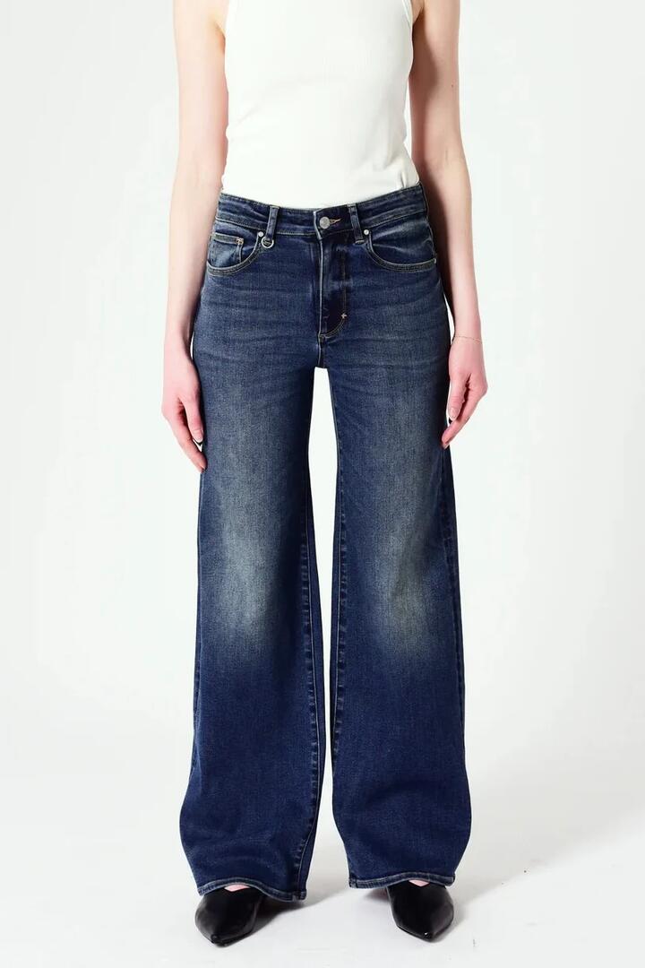 Image of Jeans. Product name - Eva Check In Vintage Indigo Mid Rise Wide Jean in Blue colour by brand - Neuw