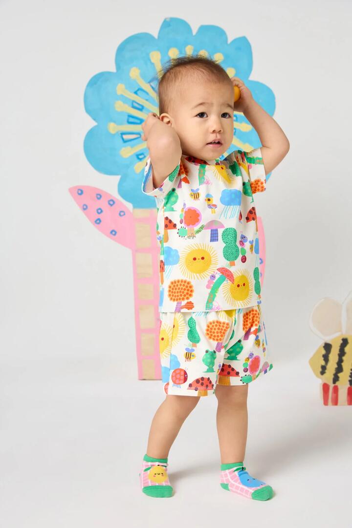 Image of a model wearing Shorts. Product name - Buggie Baby Shorts in Cream colour by brand - Gorman