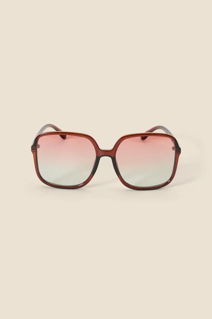 Image of Sunglasses. Product name - Rose 70âS Glamour Sunglasses in Rose colour by brand - Princess Highway