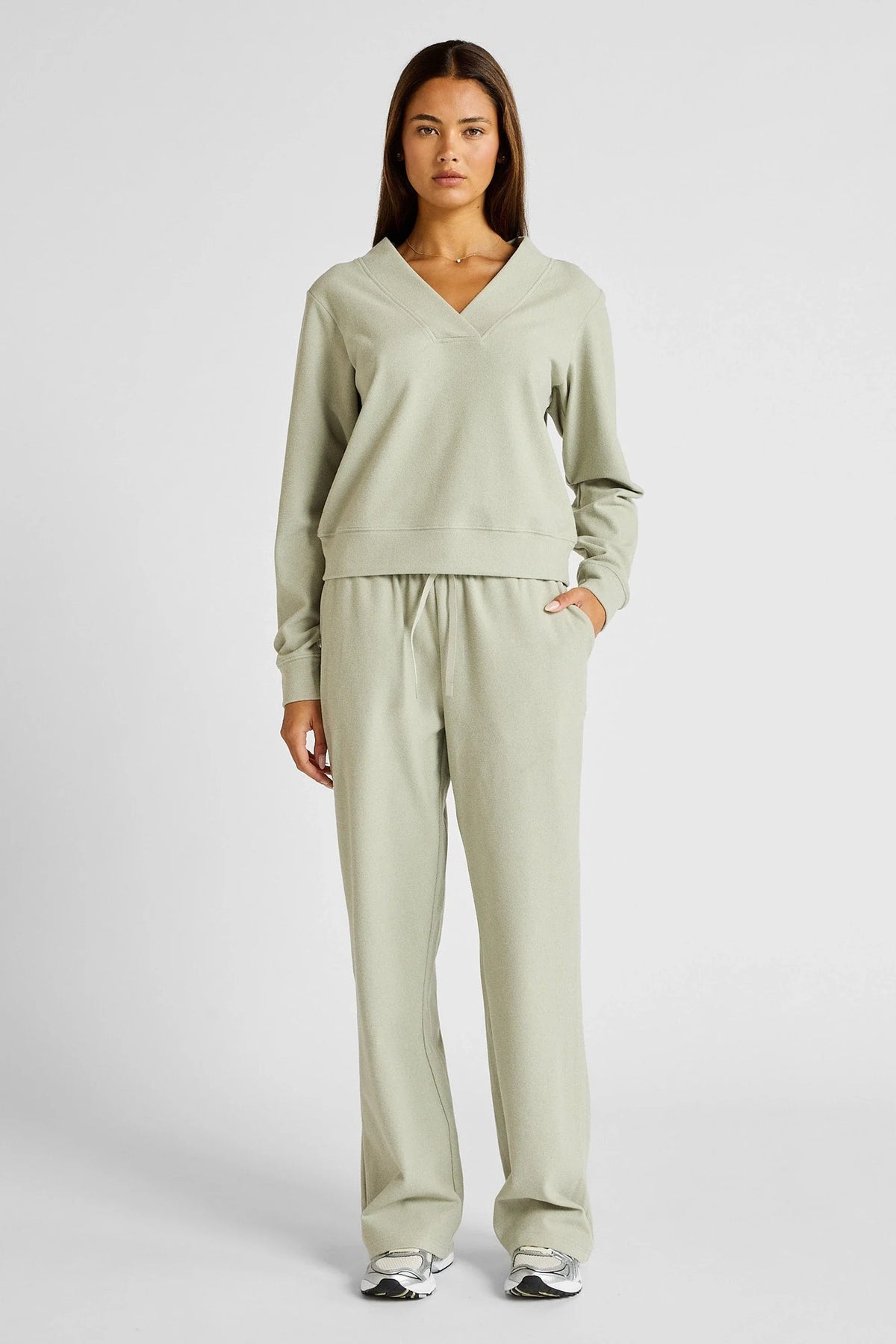 Micro-Rib V-Neck Cropped Sweater (Seagrass)