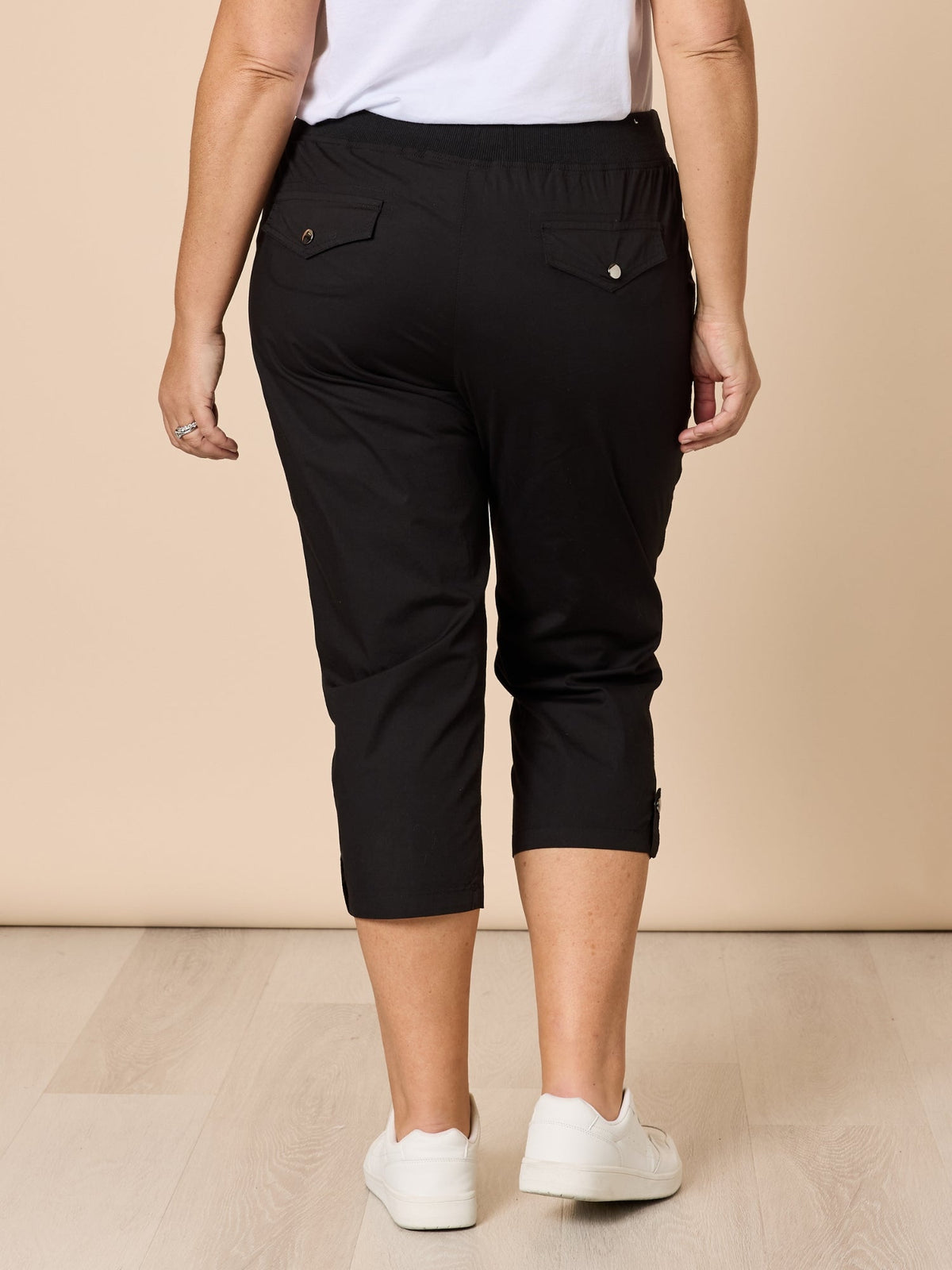 Threadz Santorini Cropped Cotton Pant (Black)