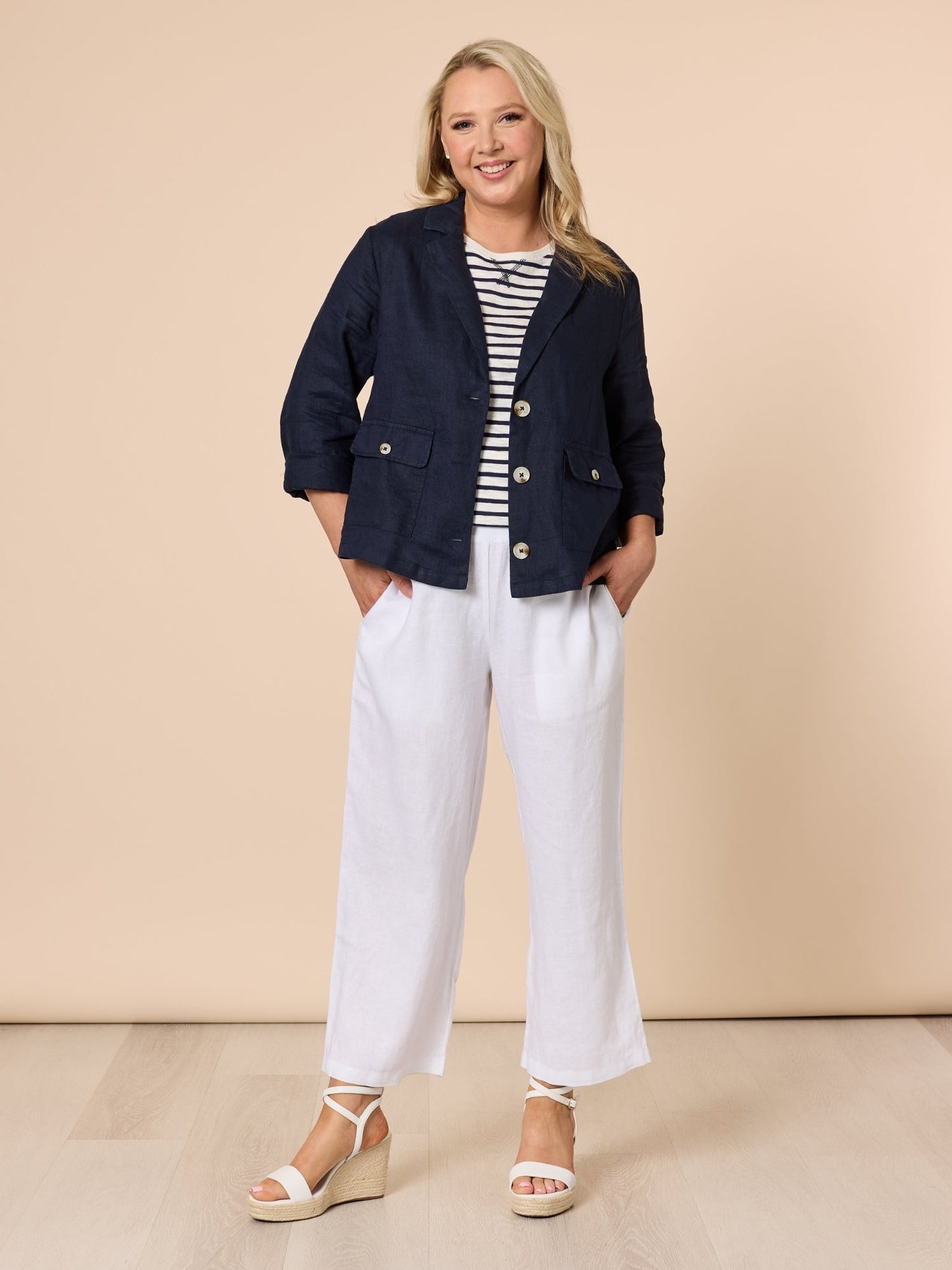 Gordon Smith Danielle Cropped Linen Blazer (Navy)