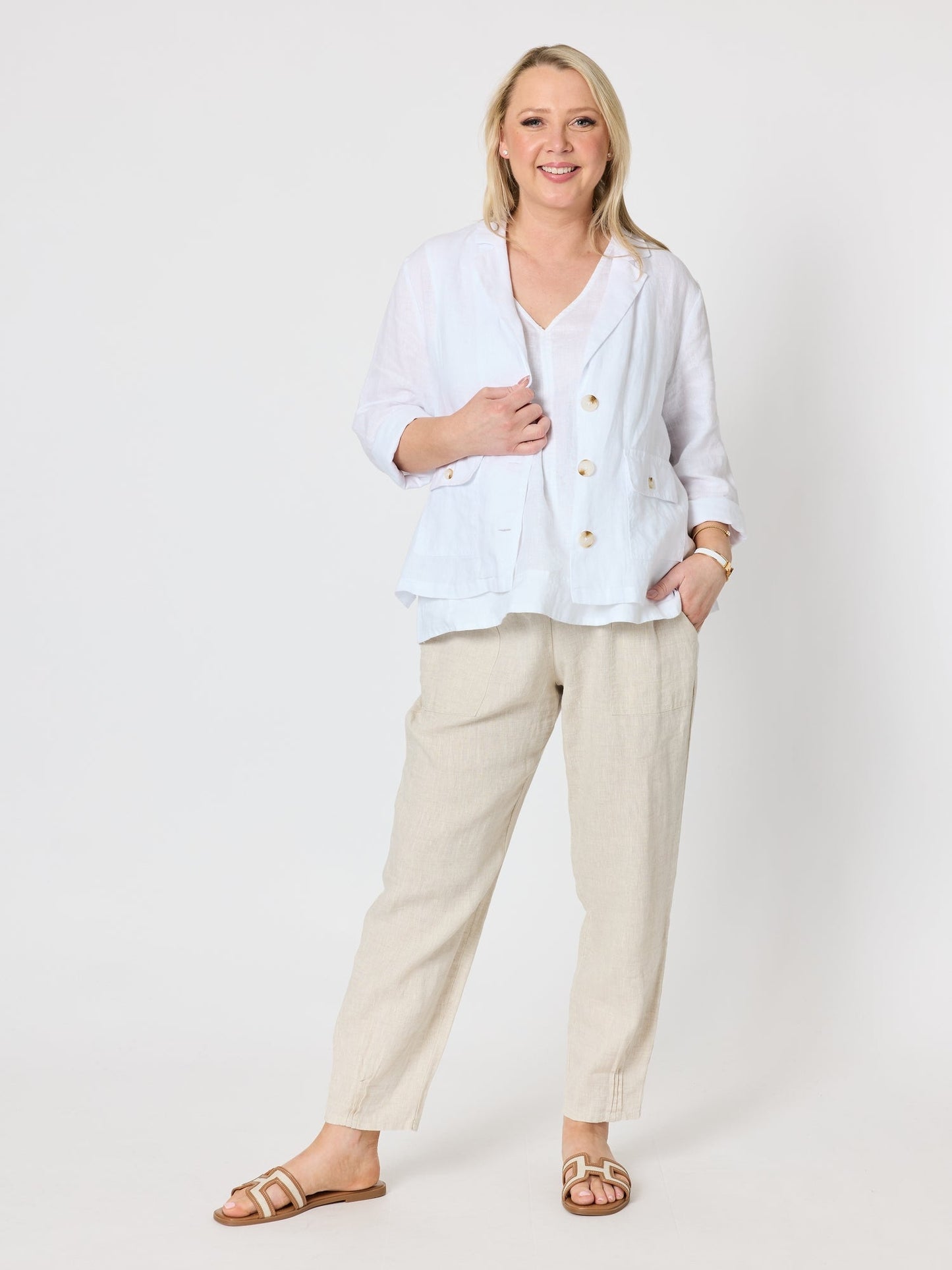 Gordon Smith Danielle Cropped Linen Blazer (White)