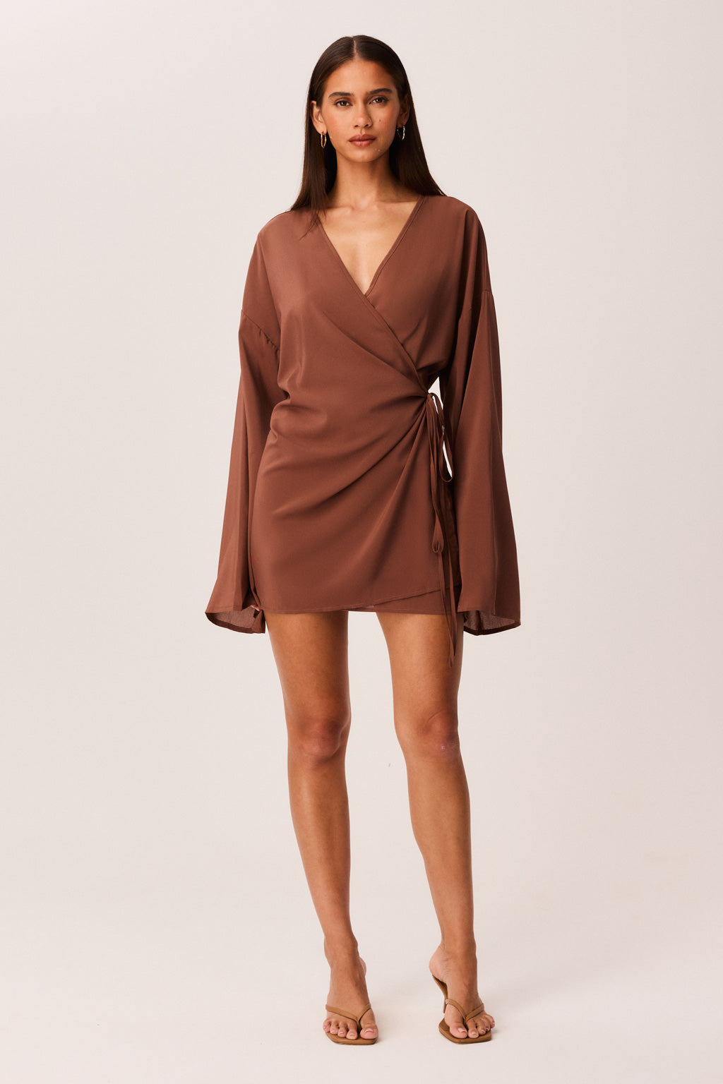 SNDYS BREE WRAP MINI DRESS (Mocha)