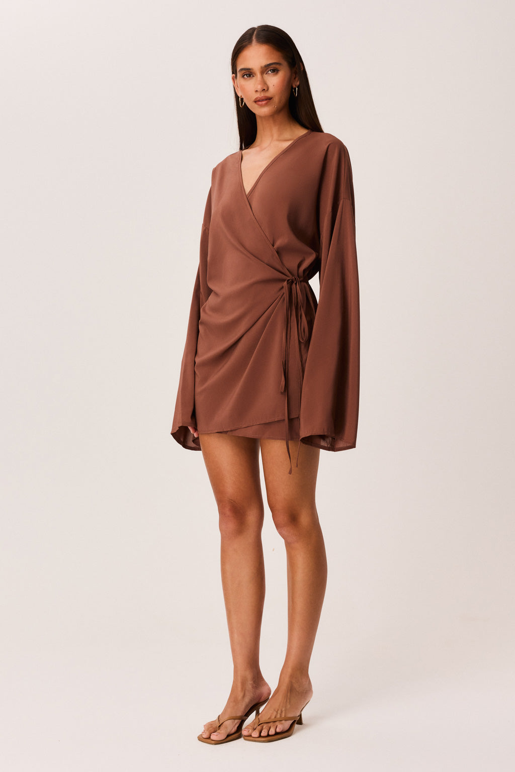 SNDYS BREE WRAP MINI DRESS (Mocha)