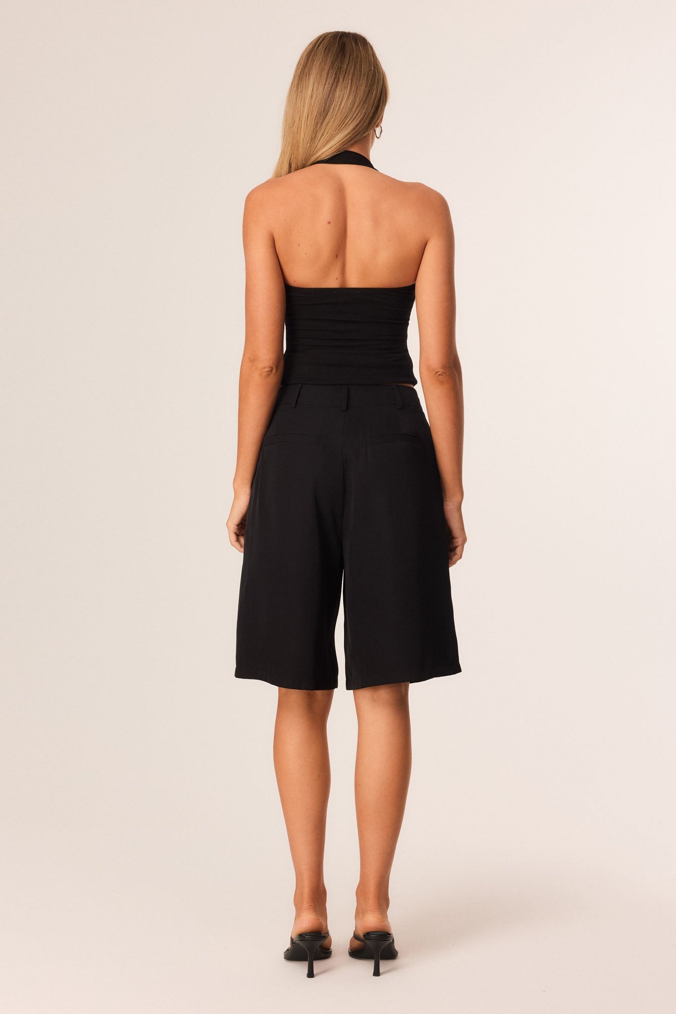 SNDYS TOMI TOP (Black)