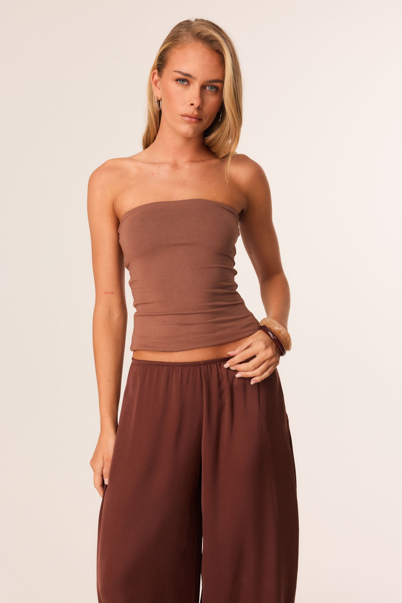 Image of a model wearing Tops. Productname: SNDYS CHYE TOP in Mocha colour by brand - SNDYS