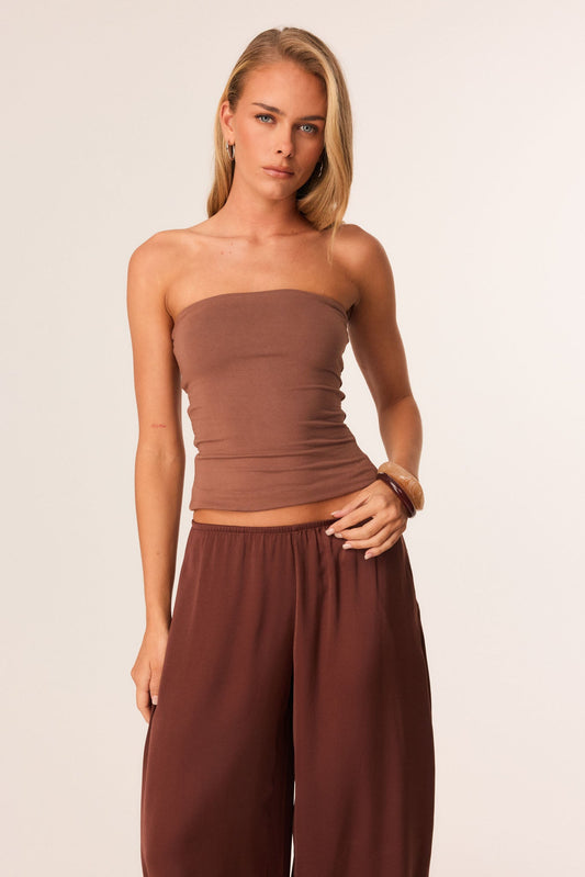 Image of a model wearing Tops. Productname: SNDYS CHYE TOP in Mocha colour by brand - SNDYS