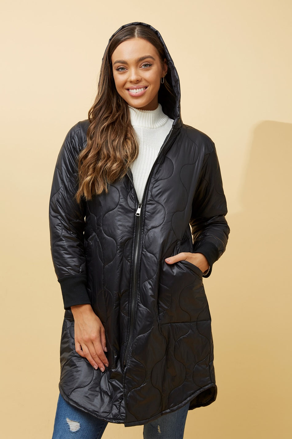 LYRA HOODED PUFFER COAT (Black)