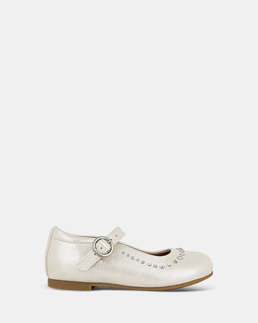 Image of Footwear. Productname: Aubrey Junior White Pearl in White Pearl colour by brand - Clarks