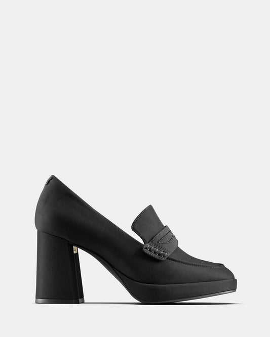 Image of Flats. Productname: Cur Loafer 2 W Black Textile in Black Textile colour by brand - Clarks