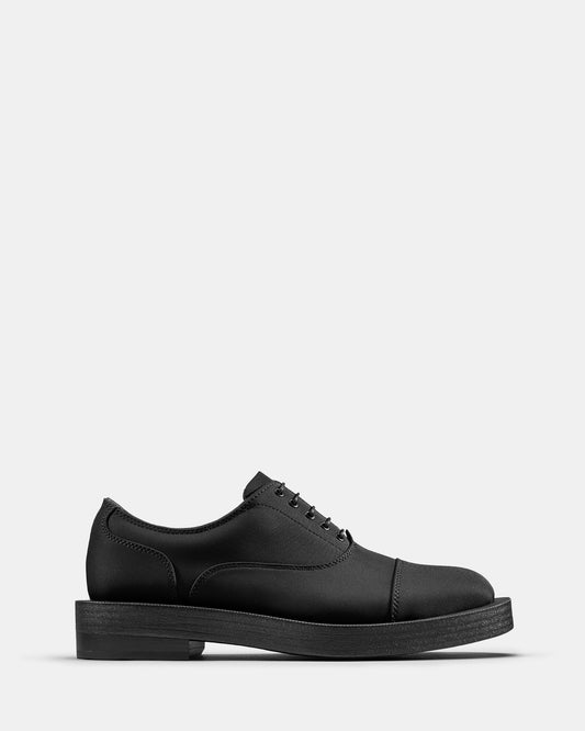 Image of Footwear. Productname: Cur Oxford 2 M Black Textile in Black Textile colour by brand - Clarks