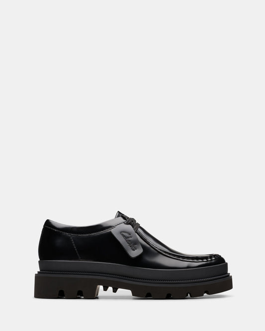 Image of Footwear. Productname: Badell Seam Blk Hishine Lea in Blk Hishine Lea colour by brand - Clarks