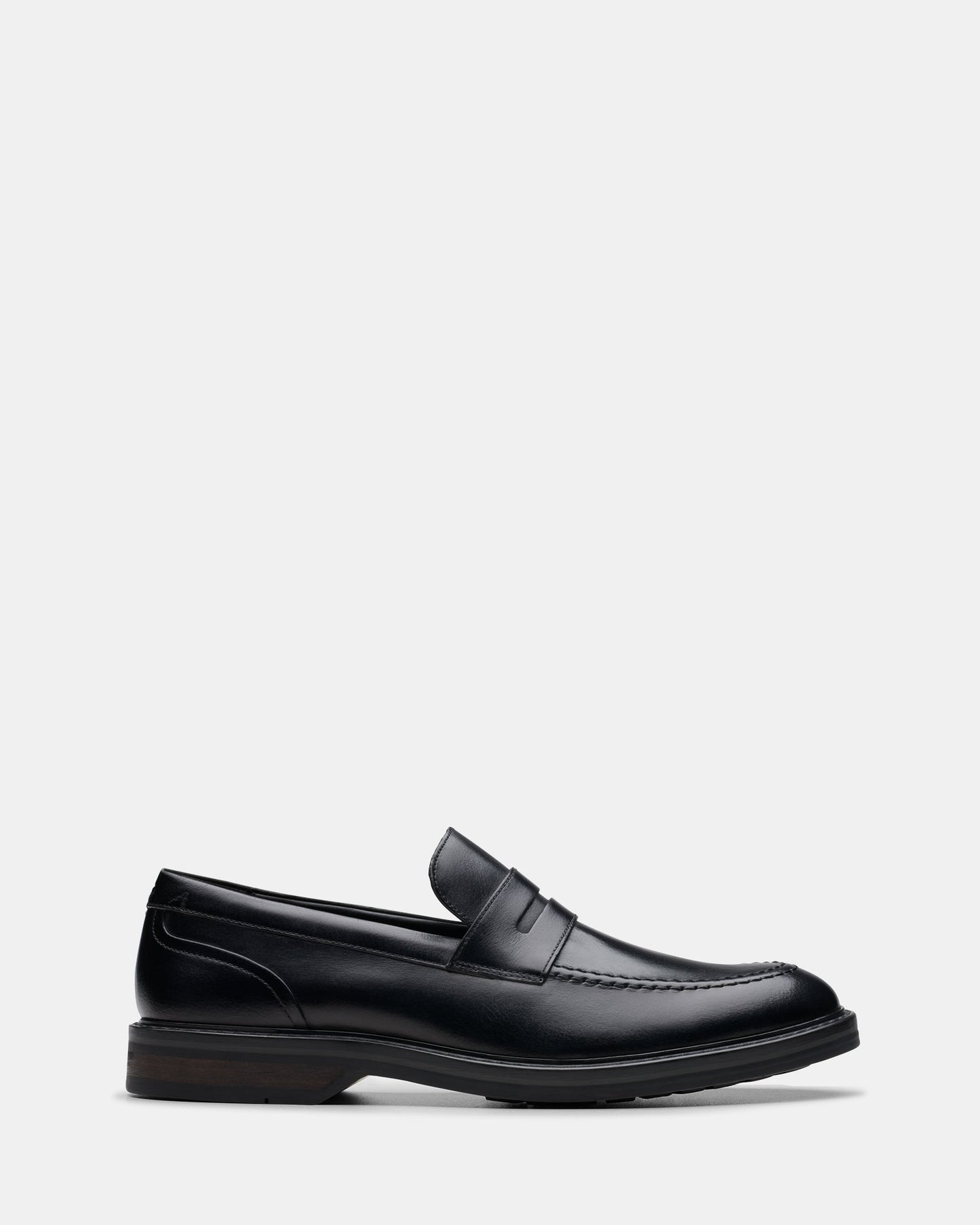Image of Flats. Productname: Aldwin Step Black Leather in Black Leather colour by brand - Clarks