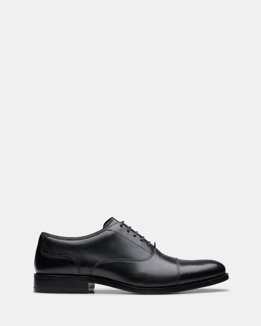 Image of Hats. Productname: Craftjames Cap Black Leather in Black Leather colour by brand - Clarks