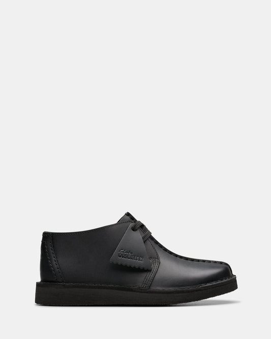 Image of Boots. Productname: DESERT TREK OLDER KIDS Black Leather in Black Leather colour by brand - Clarks Originals
