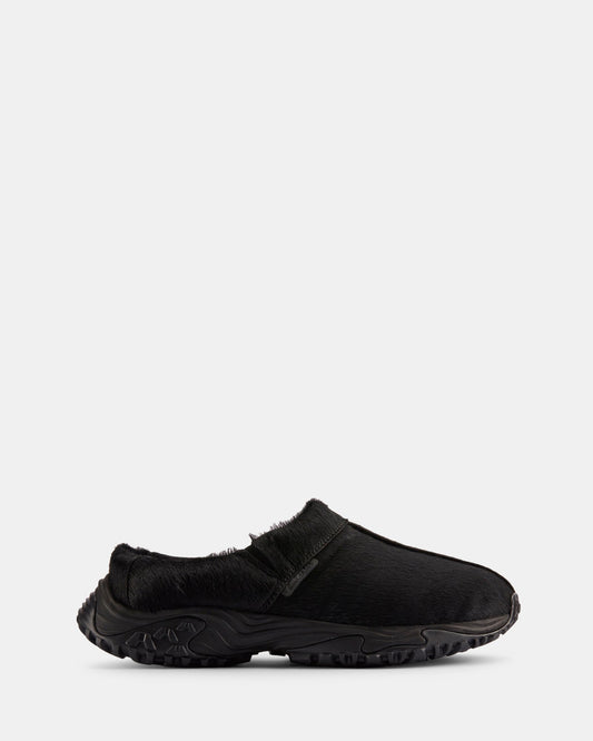 Image of Slippers. Productname: Cur Clog 1 M Black Interest Leather in Black Interest Leather colour by brand - Clarks