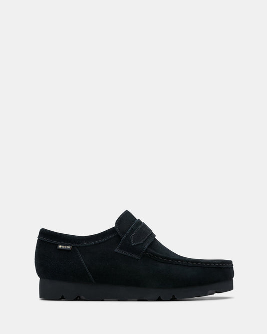 Image of Flats. Productname: Wallaloafergtx Black Suede in Black Suede colour by brand - Clarks Originals