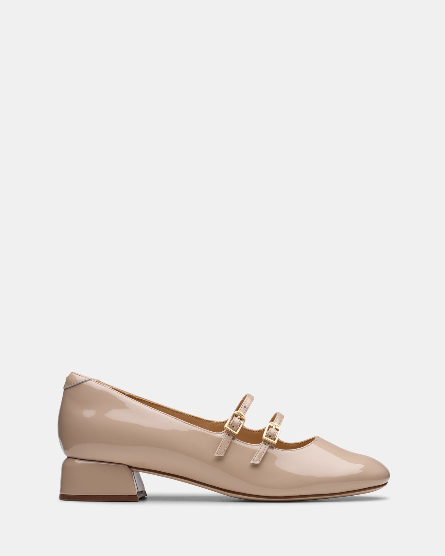 Image of Footwear. Productname: Daiss30 Shine Sand Patent in Sand Patent colour by brand - Clarks