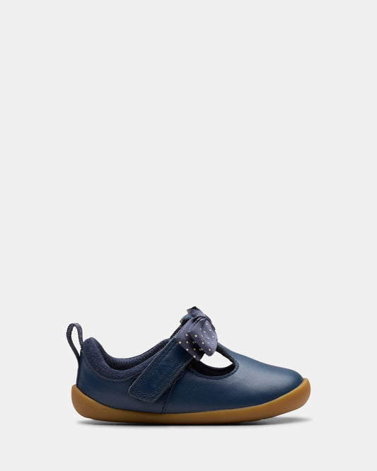 Image of Footwear. Productname: Roamer Trim T. Navy in Navy colour by brand - Clarks