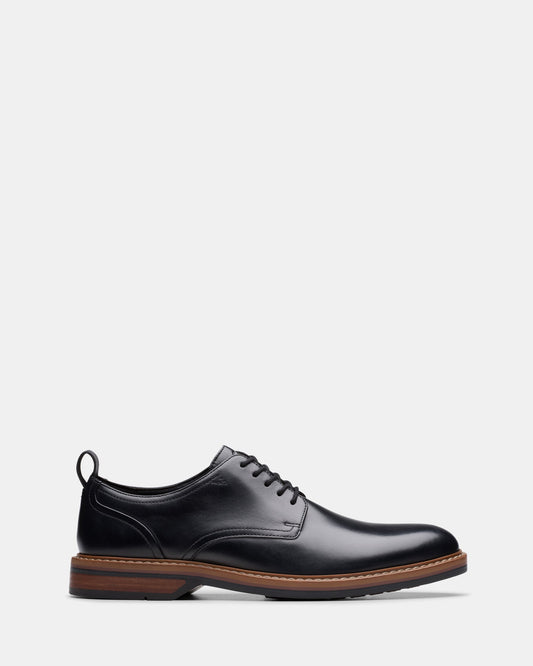 Image of Footwear. Productname: Aldwin Lace Black Leather in Black Leather colour by brand - Clarks