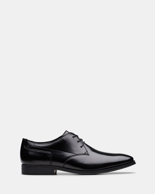 Image of Footwear. Productname: Paulton Lace Blk Hishine Leather in Blk Hishine Leather colour by brand - Clarks