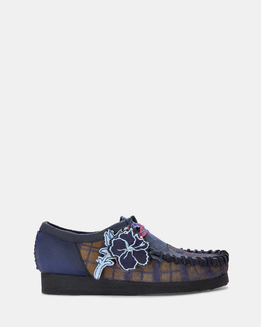 Image of Footwear. Productname: Wallabee (m) Navy Combi in Navy Combi colour by brand - Clarks Originals