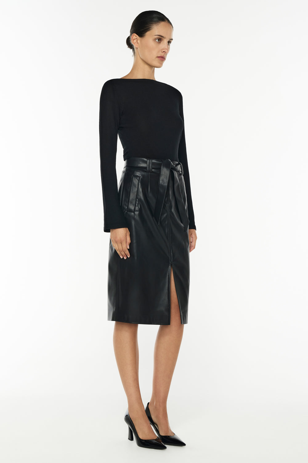 Infinite Limits Paperbag Skirt (Black)