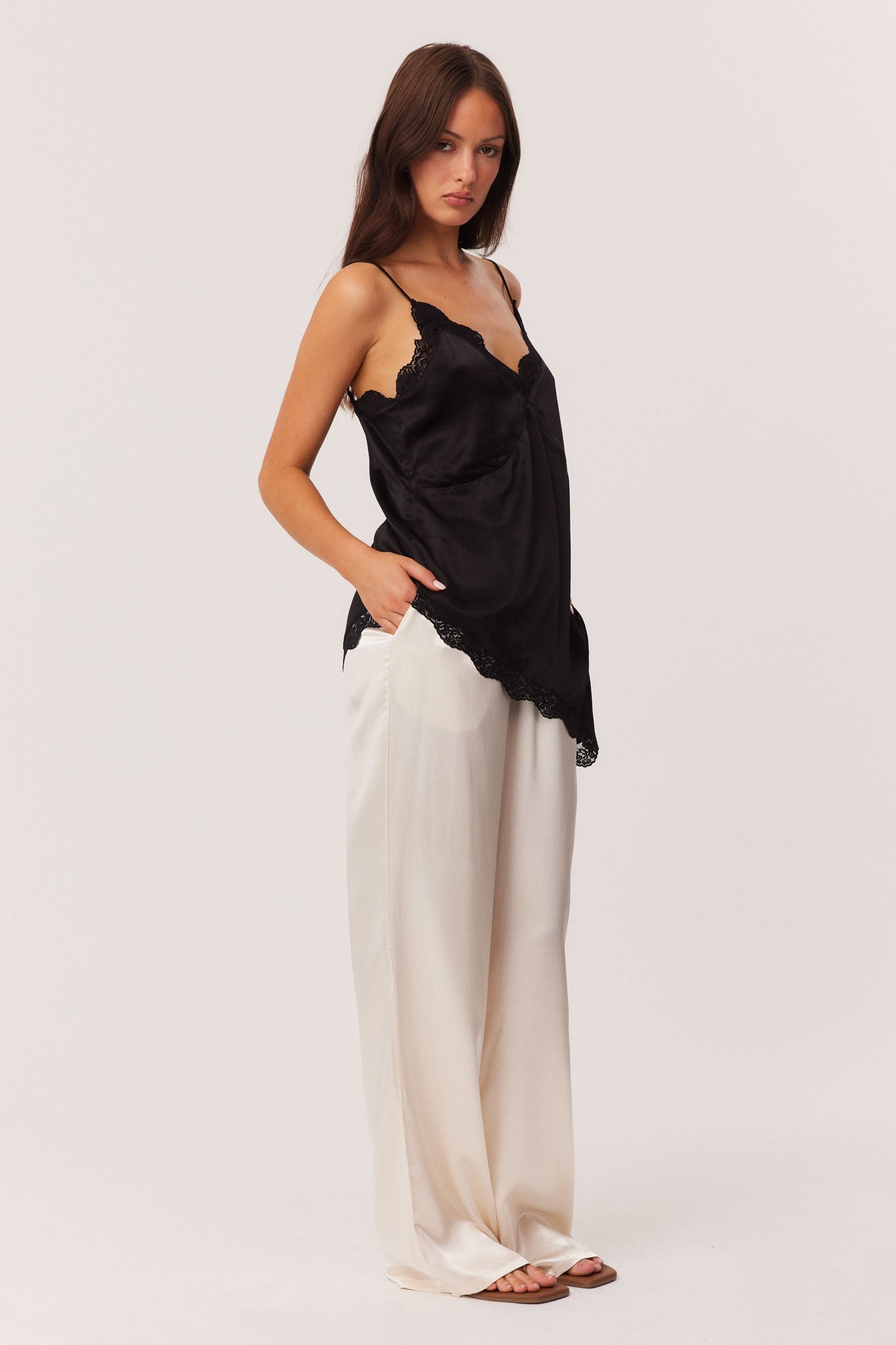 SNDYS TONI CAMI TOP (Black)