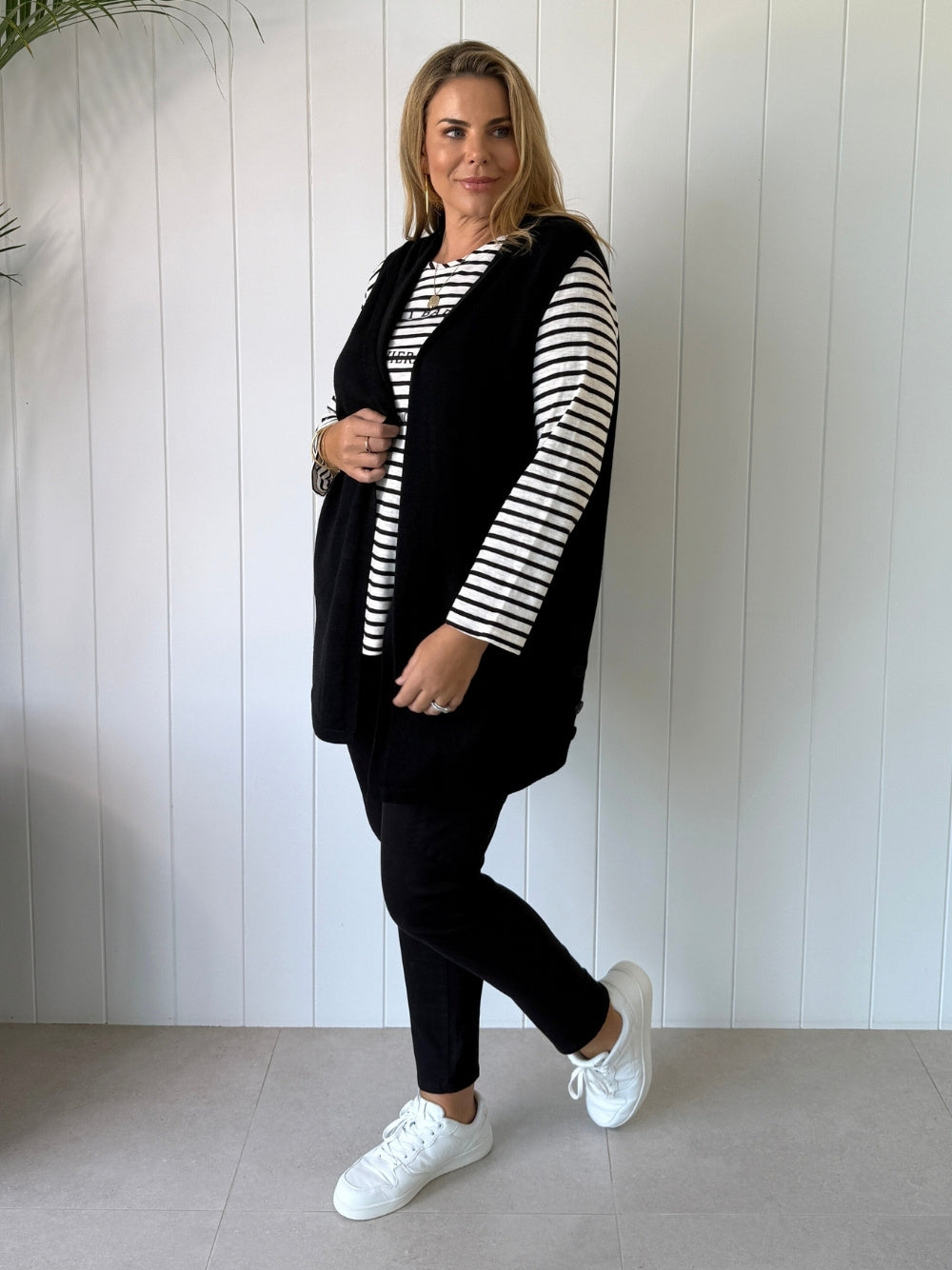 Threadz Ollie Vest (Black)