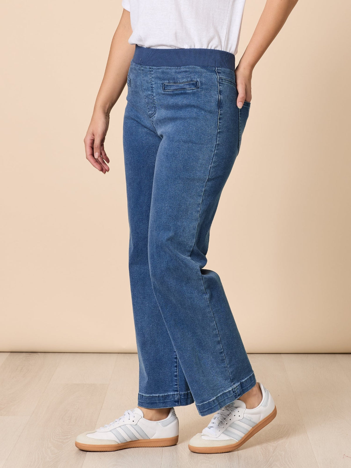 Threadz Maddy Pull on Wide Leg Jean (Denim)