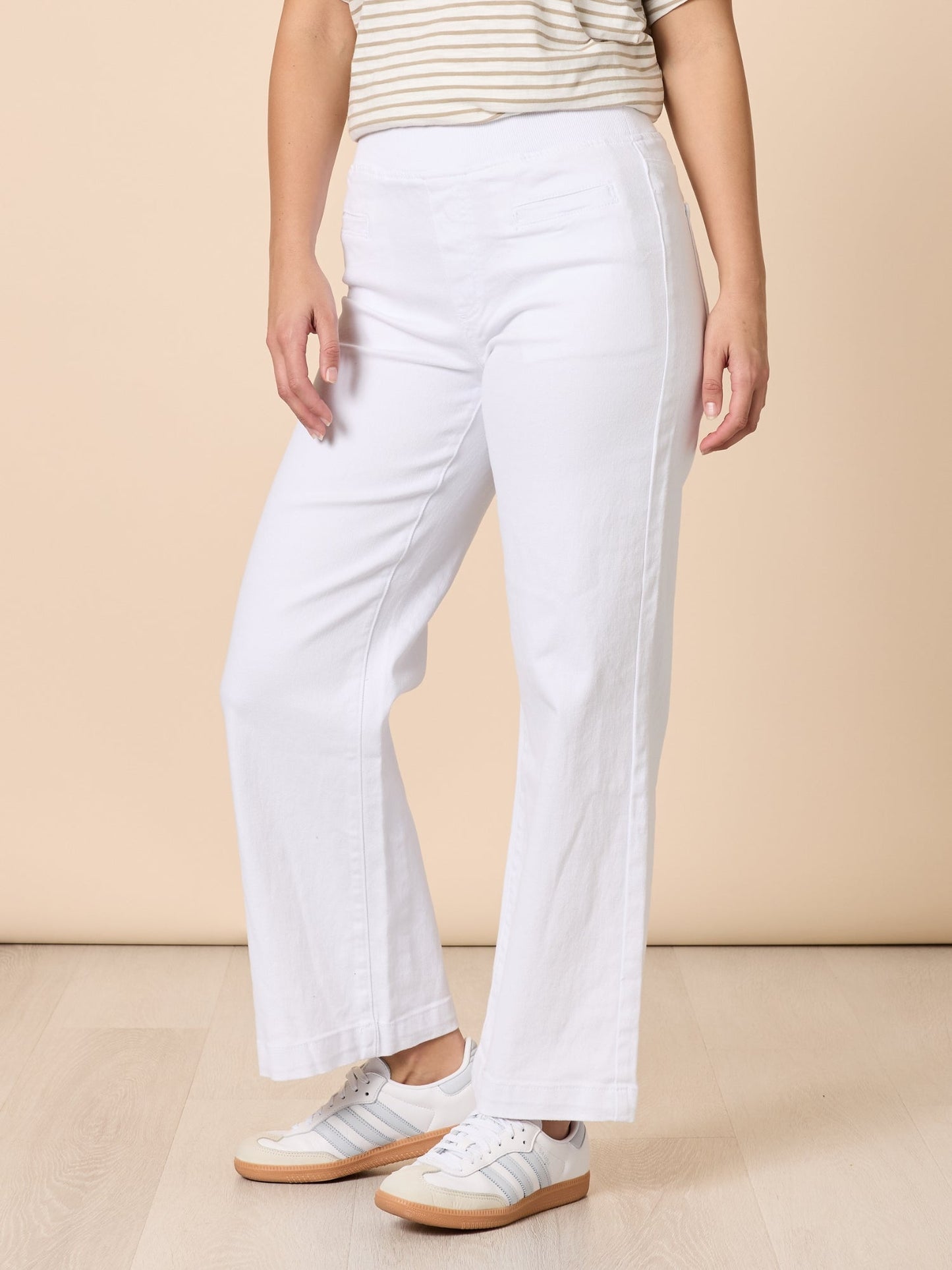 Threadz Maddy Pull on Wide Leg Jean (White)