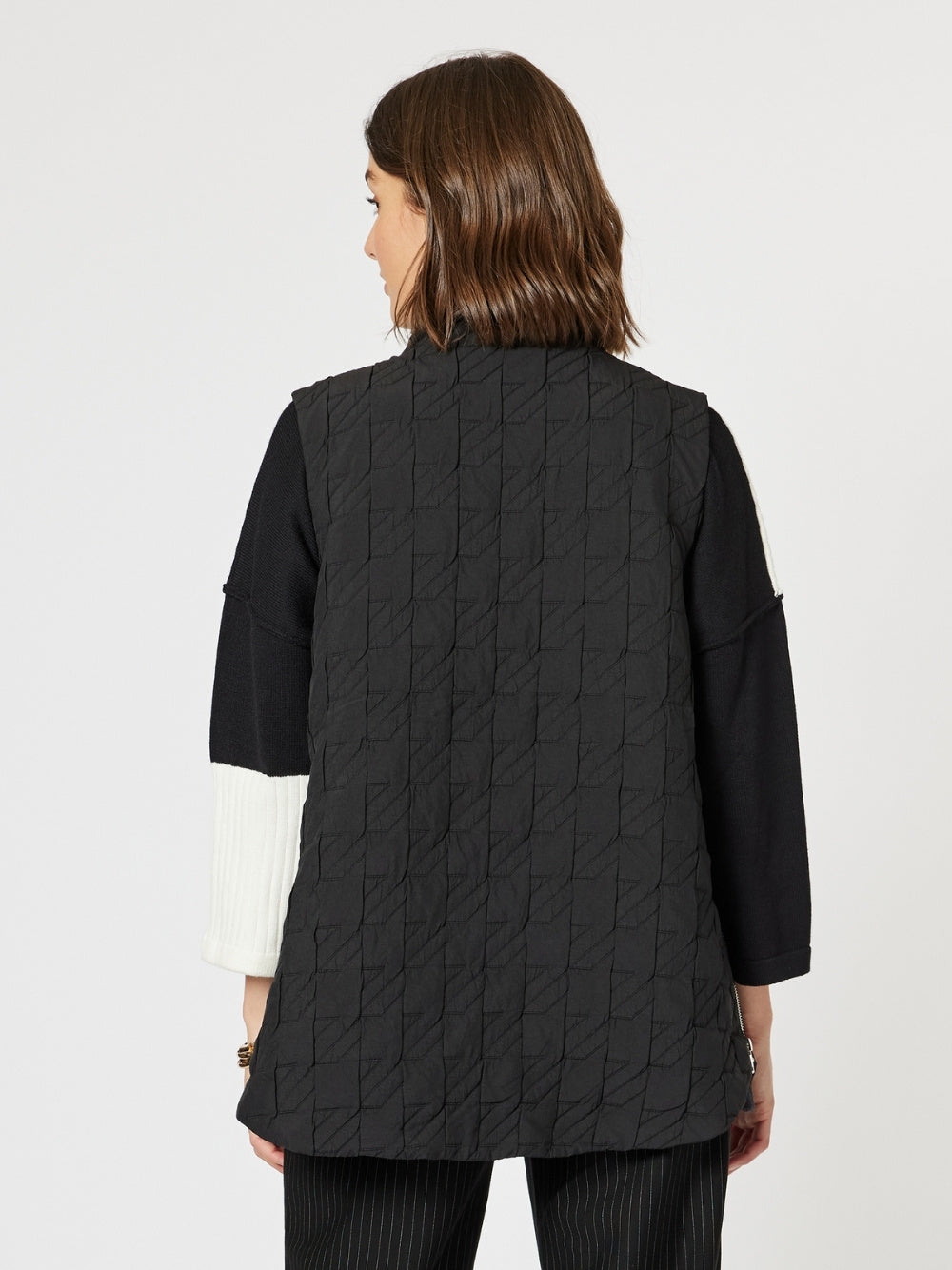 Clarity Monet Vest (Black)