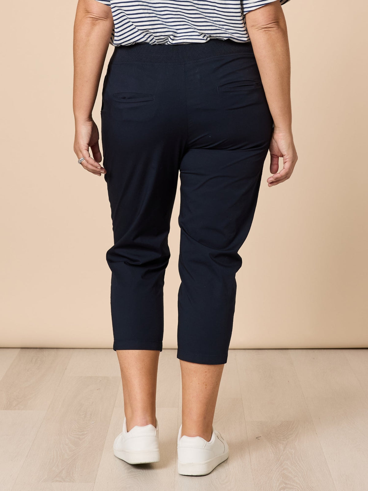 Threadz Santorini Cotton Capri Pant (Navy)