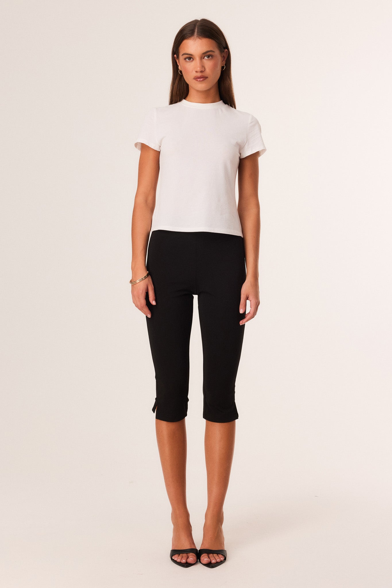 Image of Others. Productname: SNDYS OLIVE CAPRI 2.0 in Black colour by brand - SNDYS
