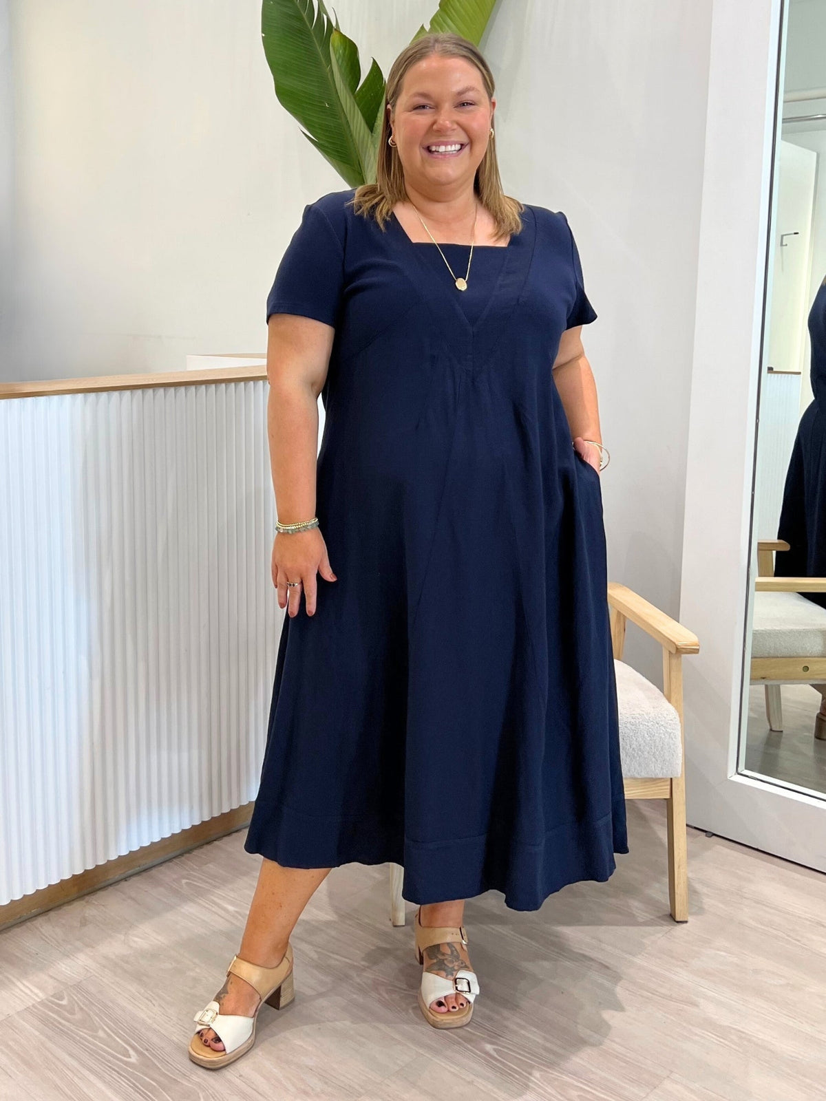 Gordon Smith Lino Le Marais Dress (Navy)