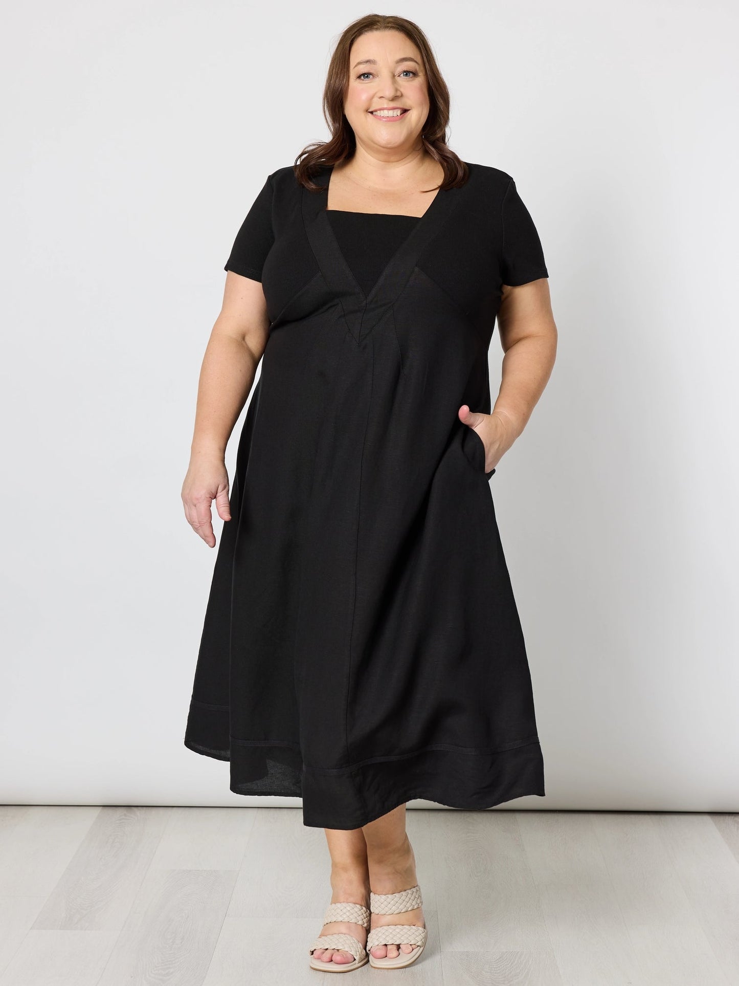 Gordon Smith Lino Le Marais Dress (Black)
