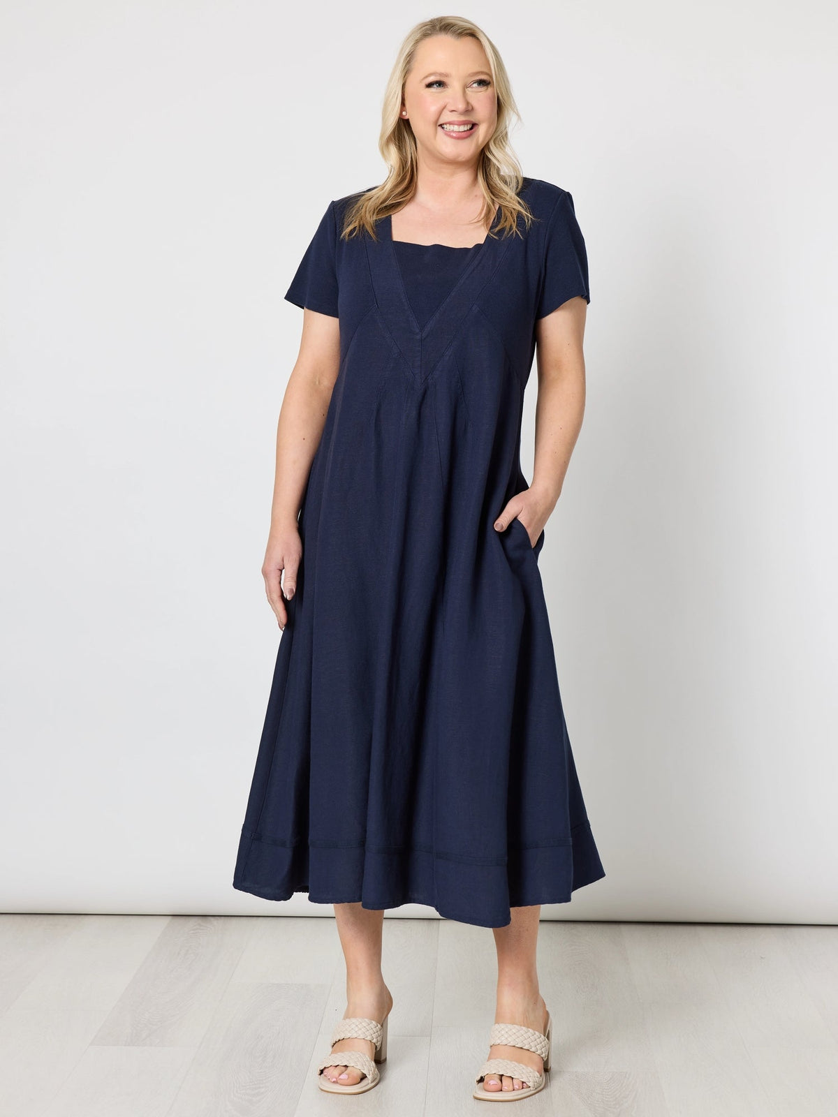 Gordon Smith Lino Le Marais Dress (Navy)