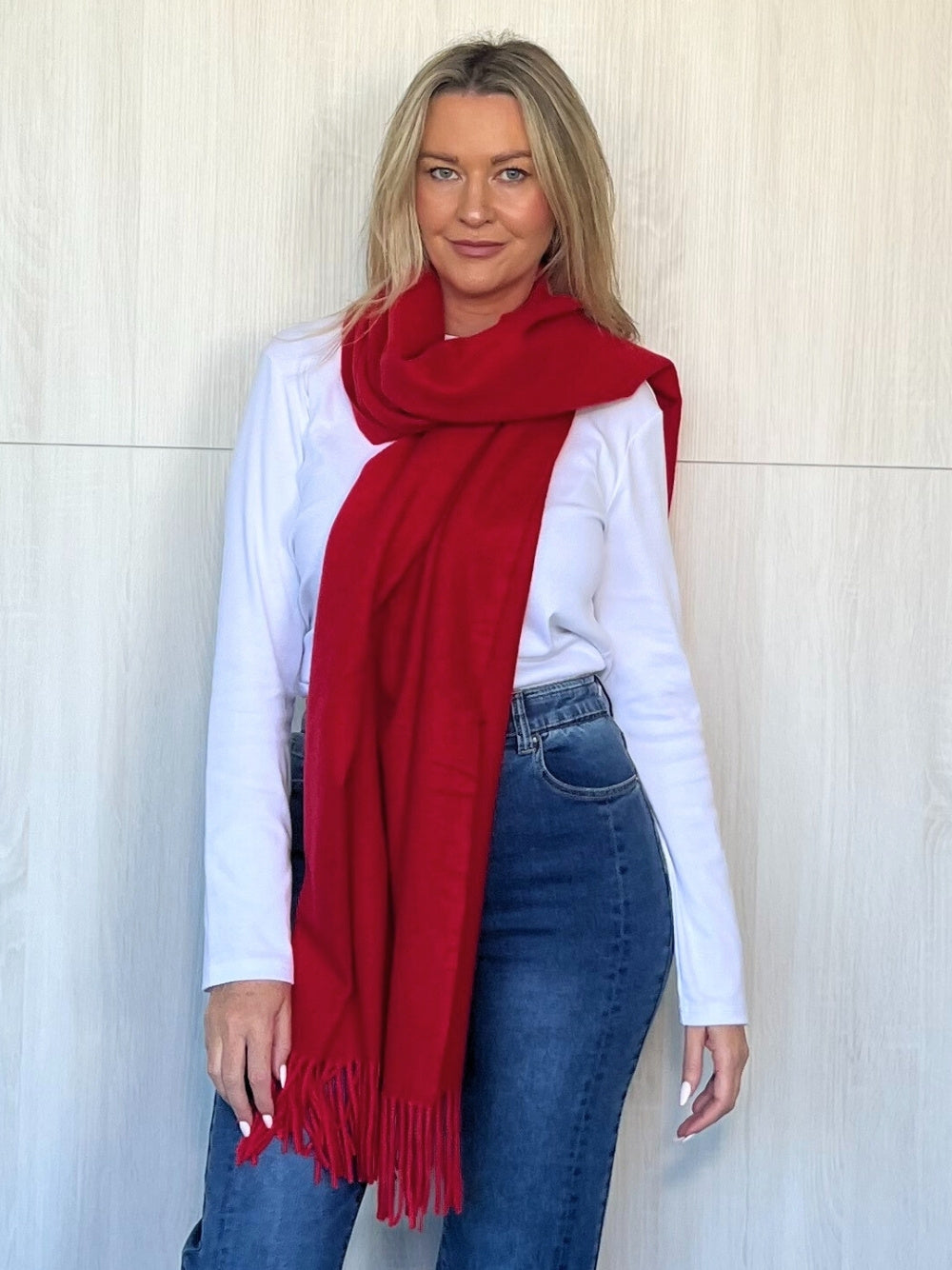 Threadz Cosy Fringe Scarf (Red)