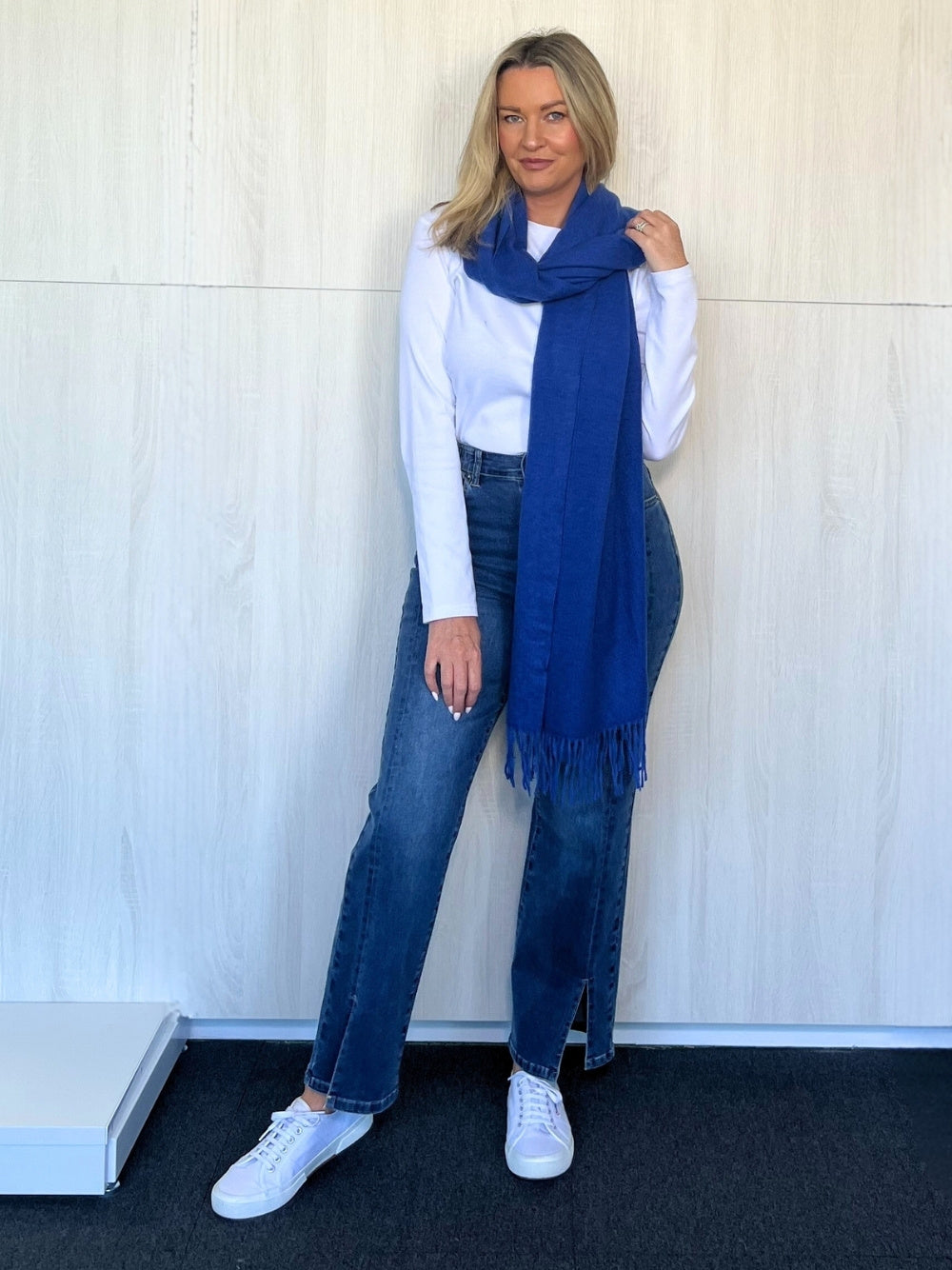 Threadz Cosy Fringe Scarf (Cobalt)