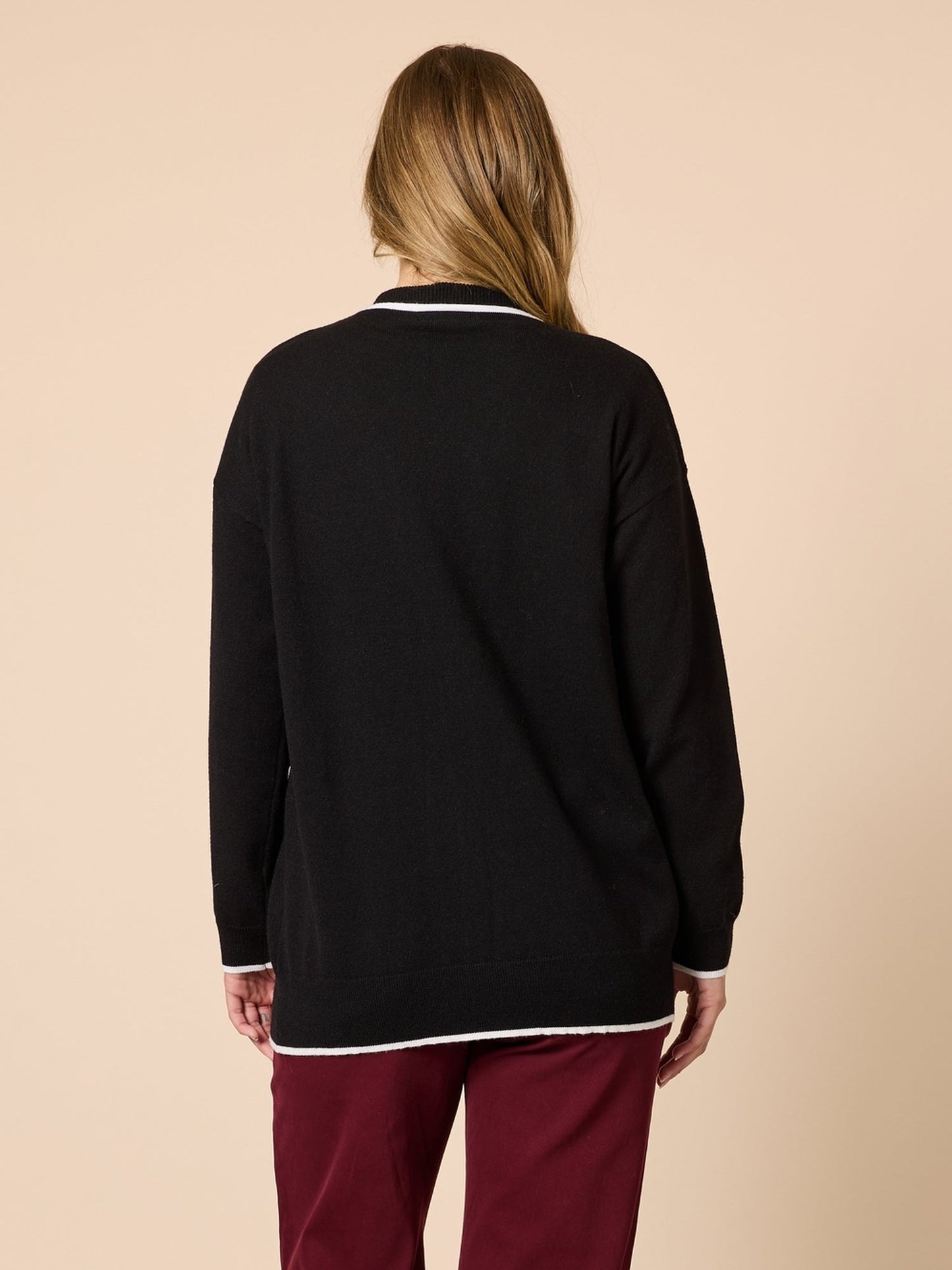 Threadz Slalom Heart Cardi (Black)