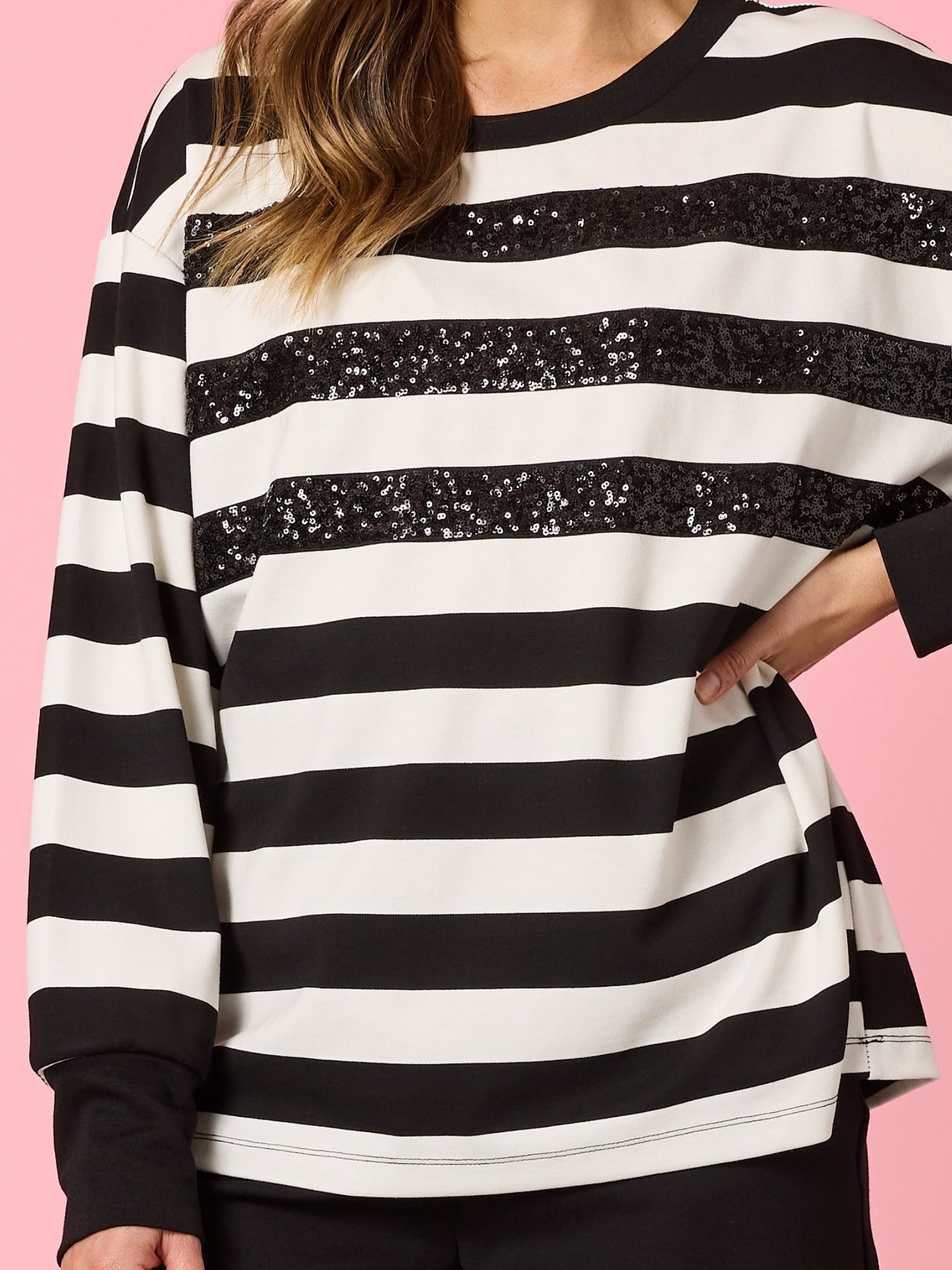 Clarity Riviera Sweatshirt (Black/Ivory)