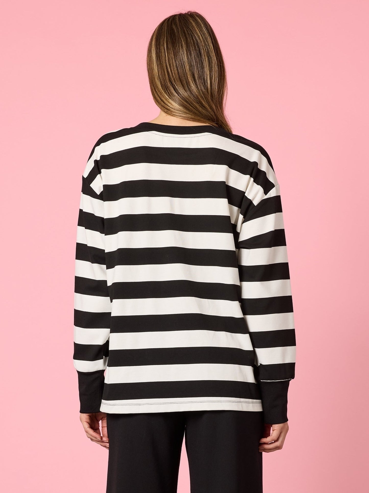 Clarity Riviera Sweatshirt (Black/Ivory)
