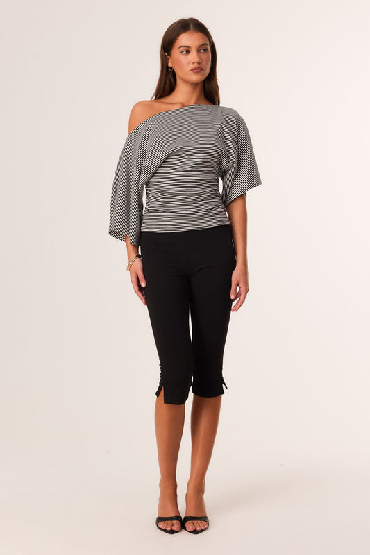 SNDYS SASSA TOP (Black Stripe)