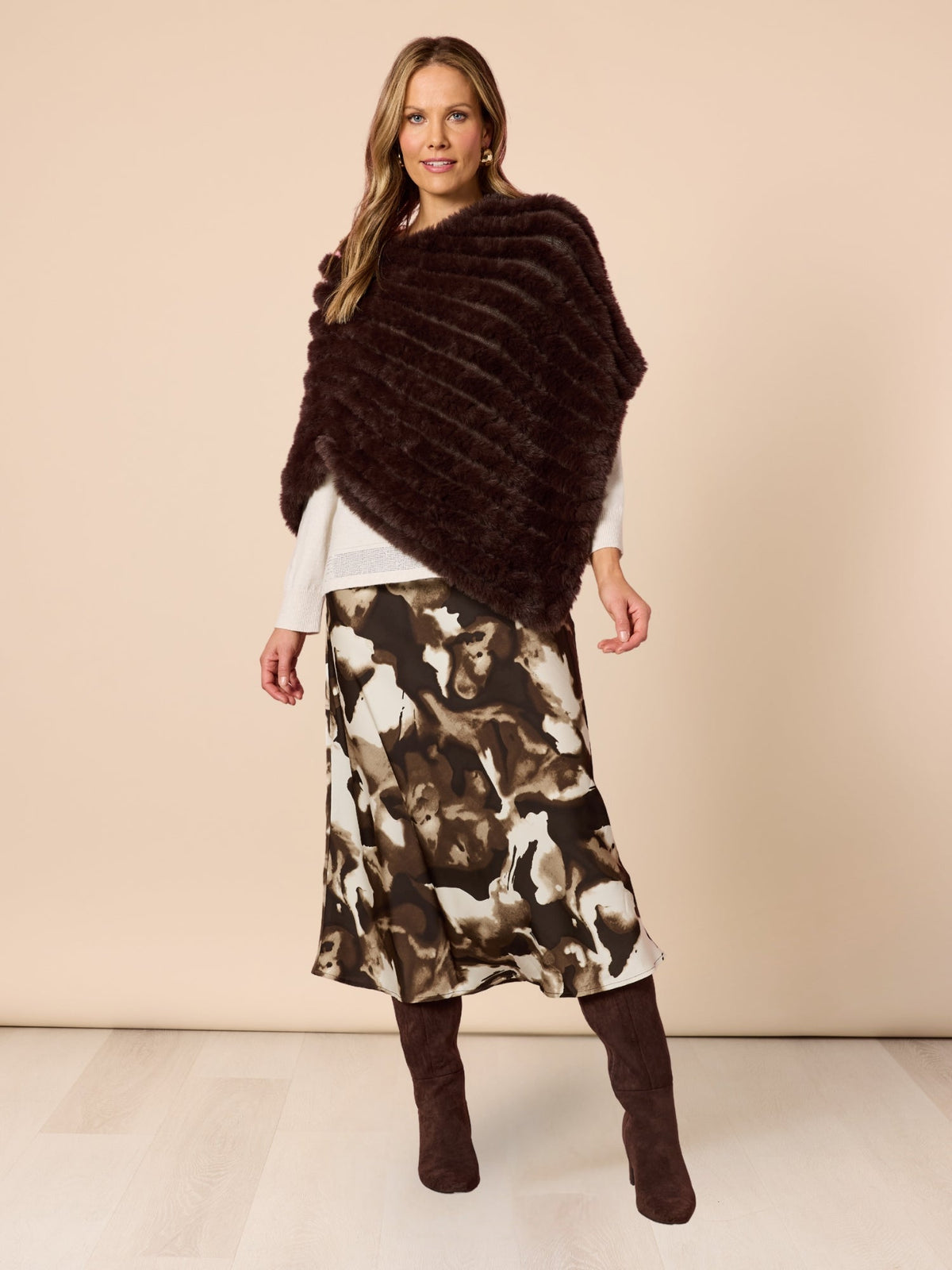 Hammock & Vine Roma Faux Poncho (Espresso)
